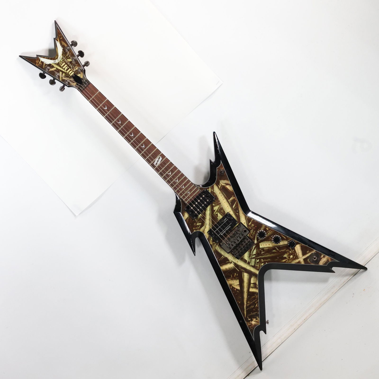 DEAN Dime Razorback Electric Guitar Serial Number Y07040427 with Hard Case (1 of 20)