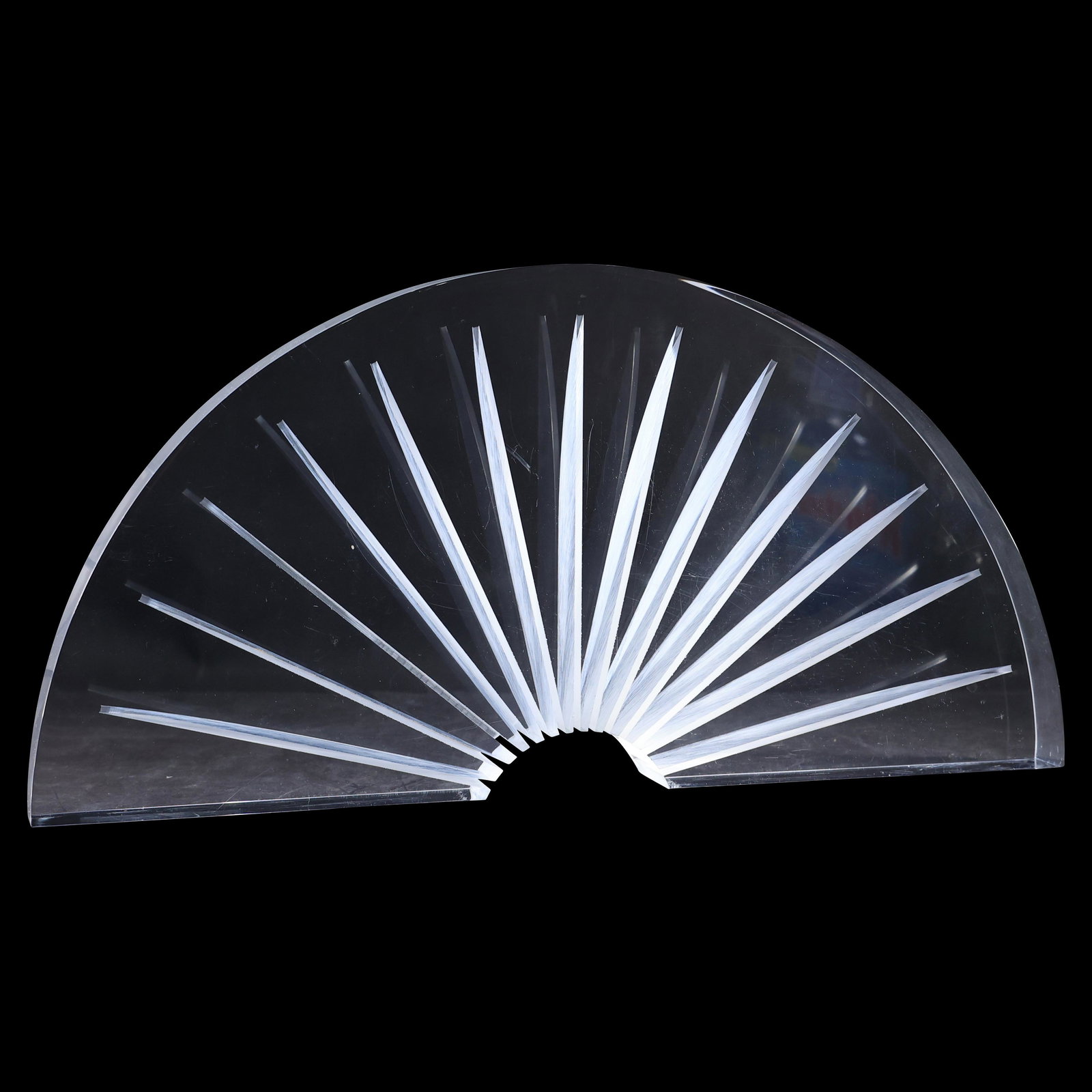 Mid-Century Modern LUCITE "HALF STARBURST" SCULPTURE: Mid-Century Modern LUCITE "HALF STARBURST" SCULPTURE. size: 9h 18w