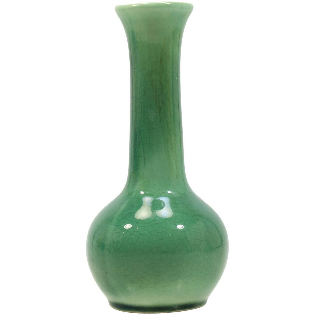 RED WING Art Pottery Green Glazed Vase (1 of 12)