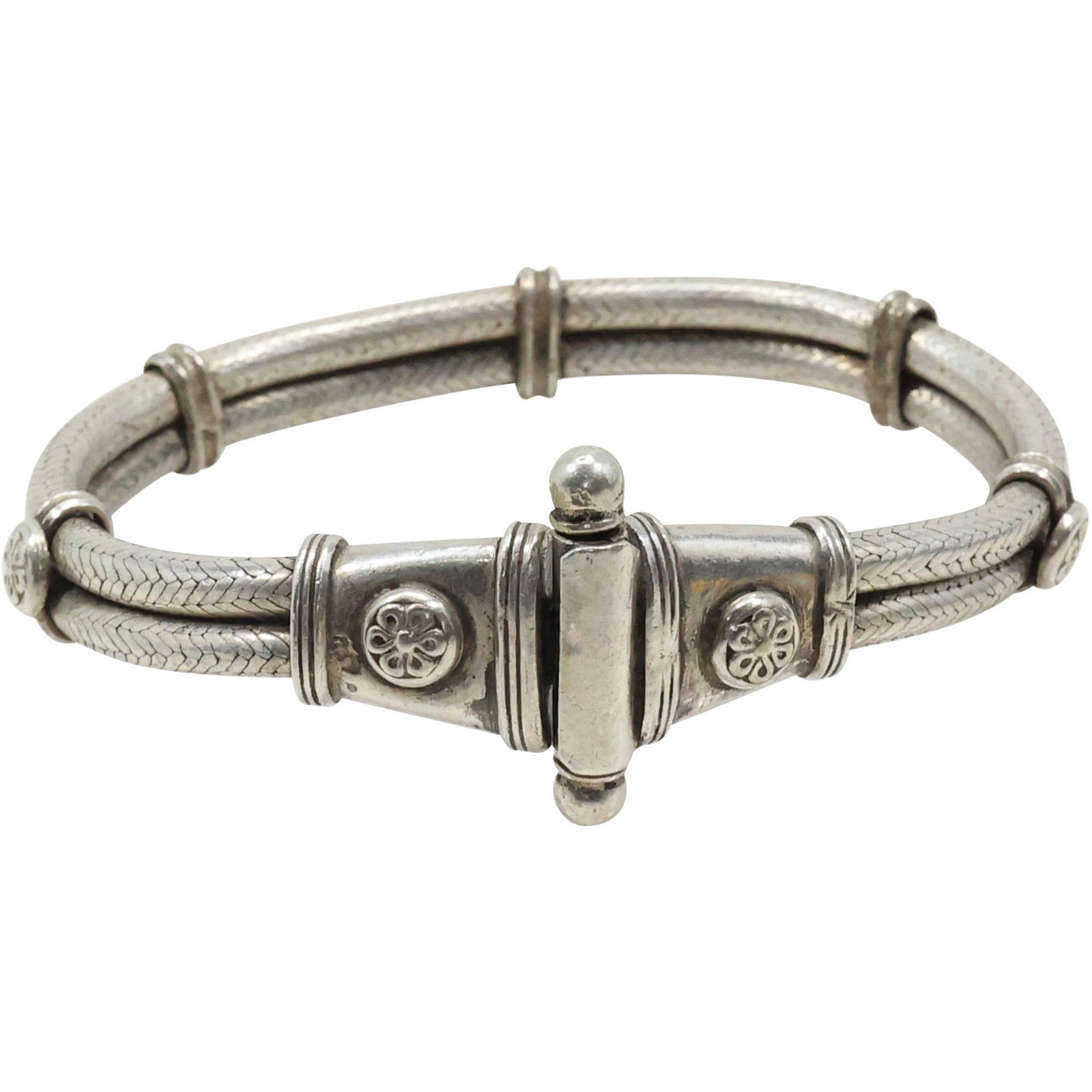 Quality Custom Designed Heavy STERLING SILVER Bracelet, weighs 2.14 oz. (1 of 7)