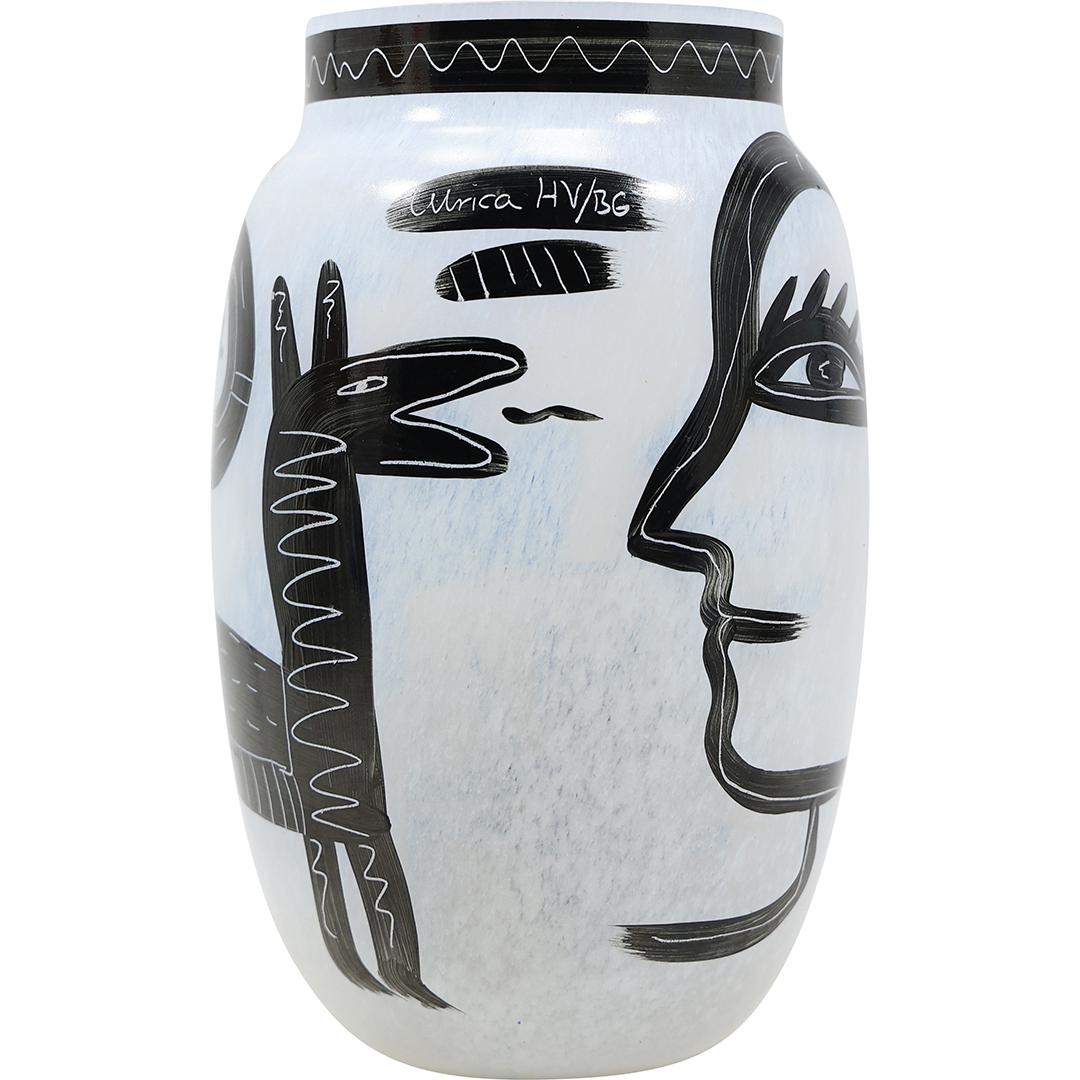 ULRICA HYDMAN VALLIEN for KOSTA BODA Black White Abstract Face Vase (1 of 20)