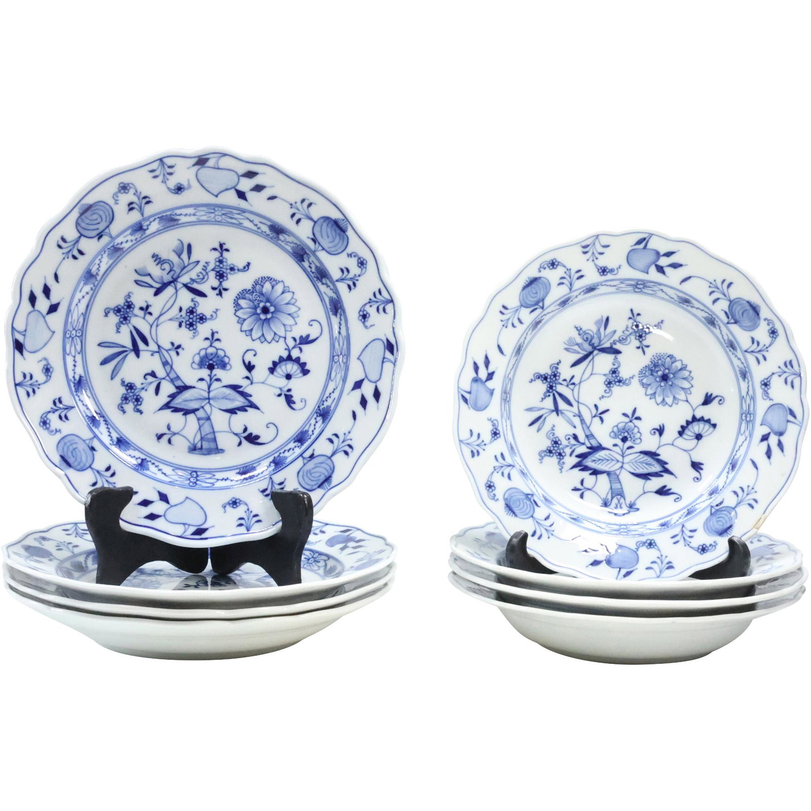 [8] MEISSEN Porcelain Bowls BLUE ONION, Crossed Swords Marking: size: 4x (1.5 x 8.5, 1x damaged), 4x (1.5 x 9.5)