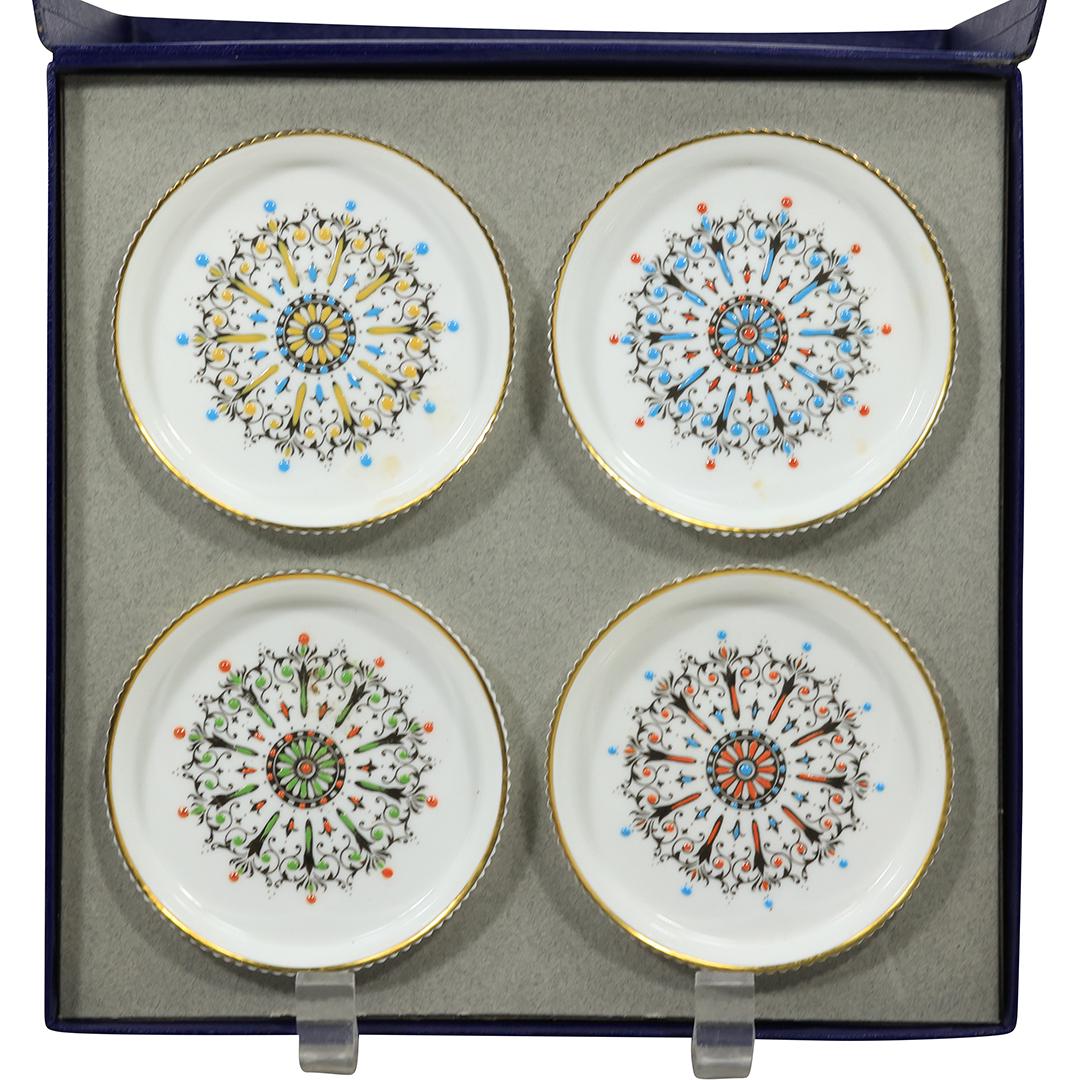 Royal Worcester Set of 4 Decorated Porcelain Coasters in Presentation Box (1 of 17)