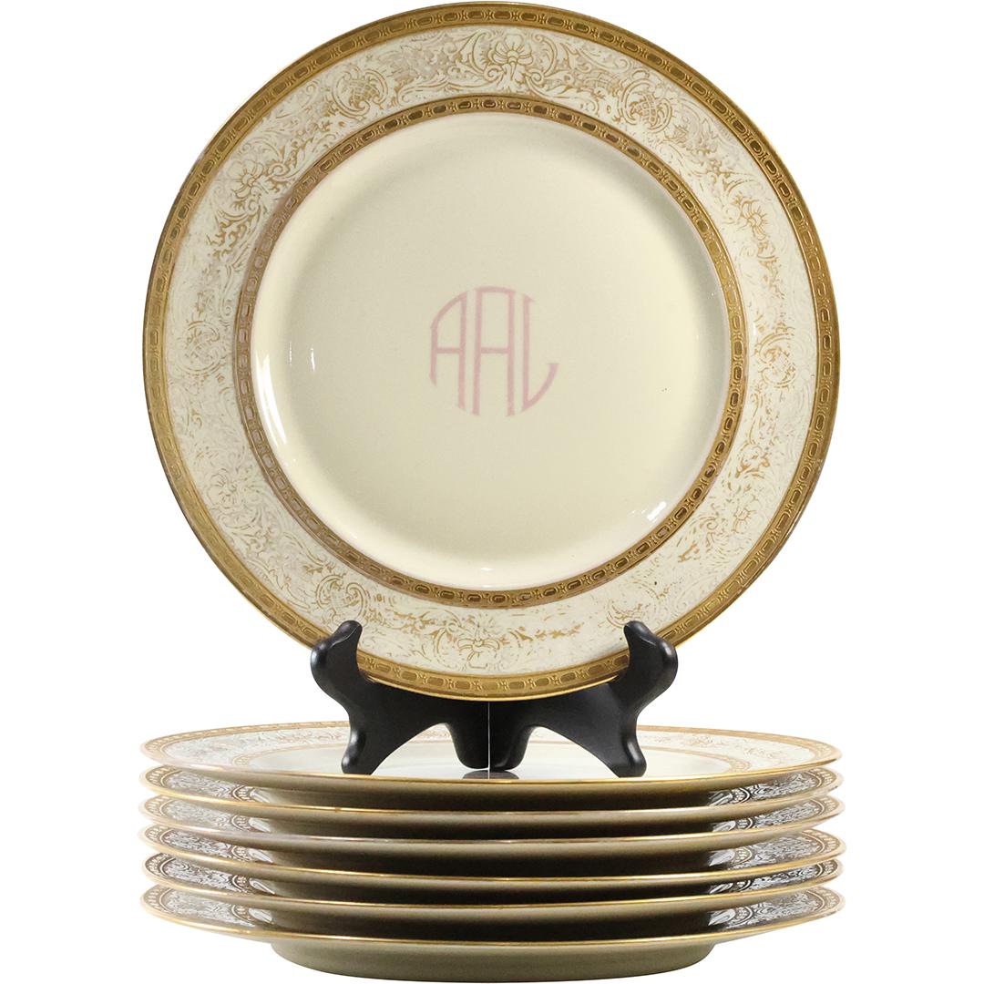 [7] Heinrich & Co. Selb Bavaria Fine Porcelain Dinner Plates Gold Decorated Border 11 inches dia.: [7] Heinrich & Co. Selb Bavaria Fine Porcelain Dinner Plates Gold Decorated Border 11 inches diameter. size: 1 x 11