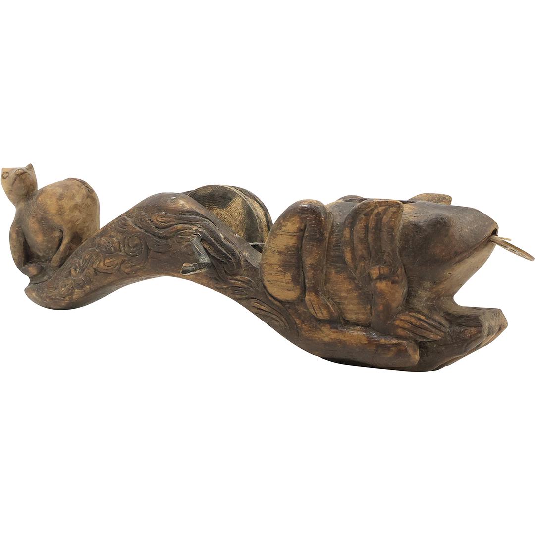 Unique Hand Carved Mouse and Frog with tied coin Netherlandsch Indie 1945, 11.5 inches length: Unique Hand Carved Mouse and Frog with tied coin Netherlandsch Indie 1945, 11.5 inches length. size: h 11.5 L 2.25