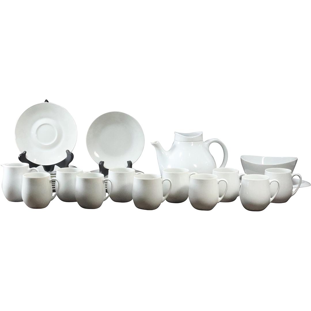 27 Pieces ROSENTHAL Germany White Porcelain Coffe Pot, Coffee Mugs. Cream Pitchers, Plates: 27 Pieces ROSENTHAL Germany White Porcelain Coffe Pot, Coffee Mugs. Cream Pitchers, Plates. size: 10x mugs (3 x 3.5), creamer (3.5 x 4), gravy boat (3.75 x 8.5 x 5.5), teapot (6 x 8 x 4.5), 6x plates 