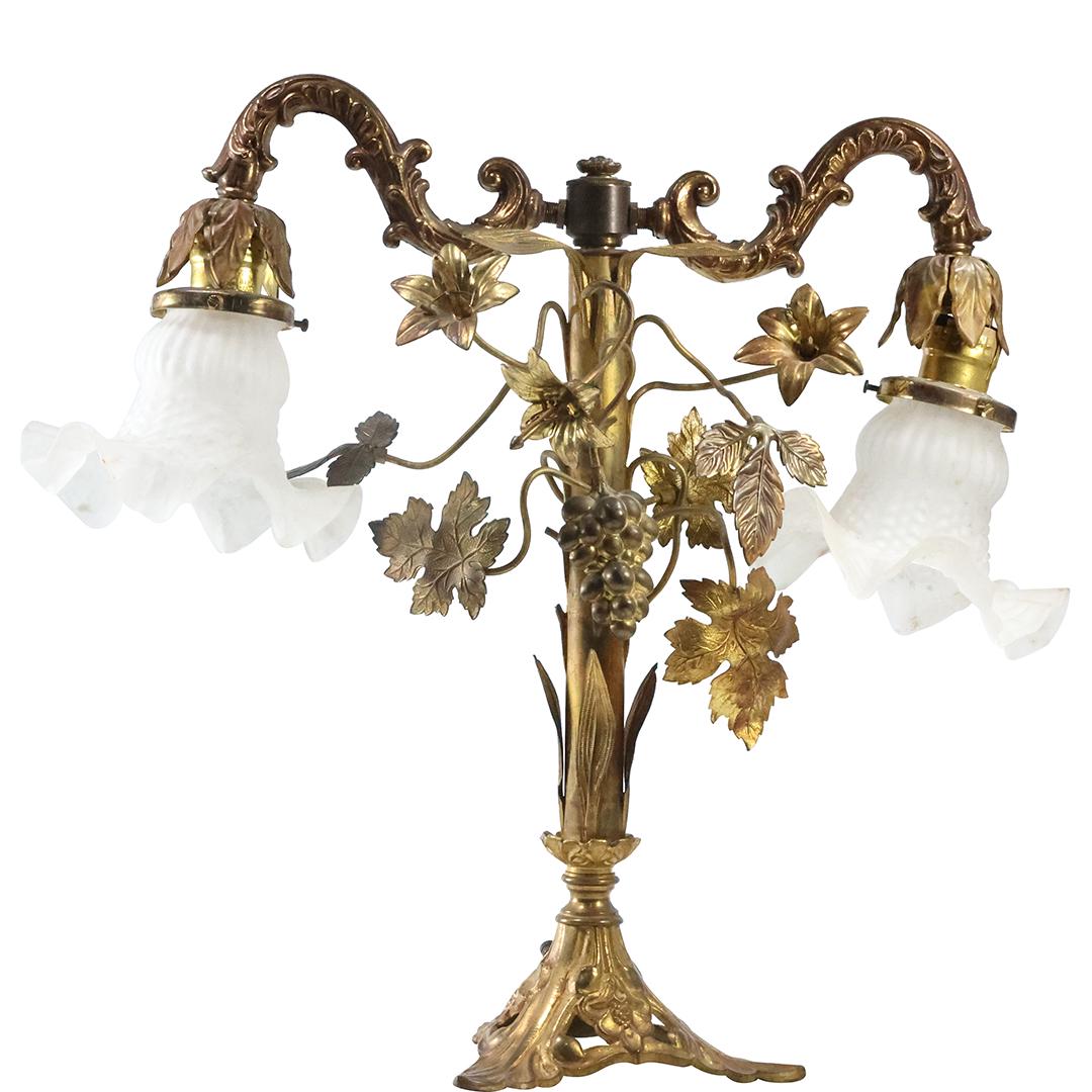 Italian Toleware Gold Gilt Grapes and Leaves Double Light Table Lamp 17 inches height (1 of 16)