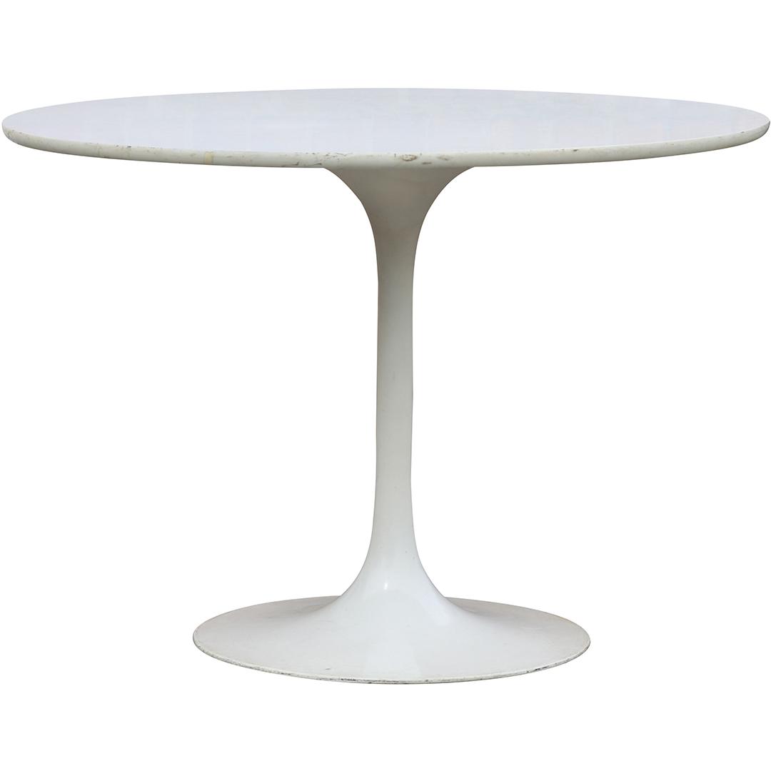 Knoll Saarinen White Tulip Dining Table 41.75 inches diameter round (1 of 11)