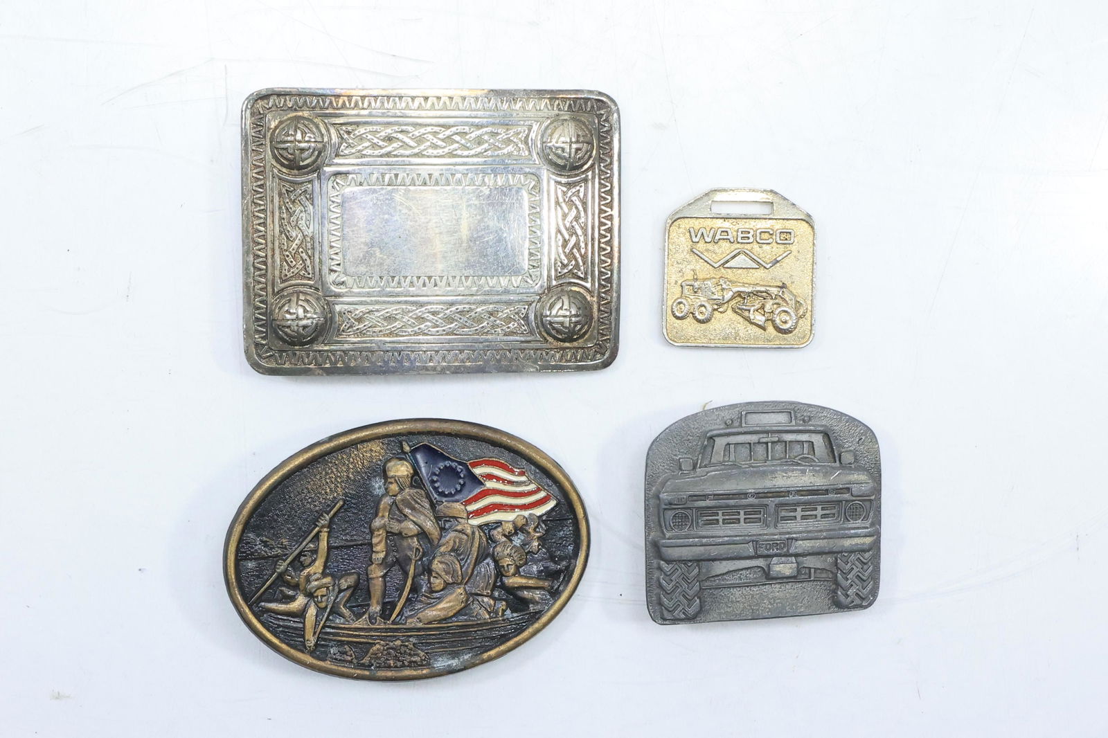 [4] Assorted BUCKLES Large Silver Great Briton, Battle Scene Boat 13 Star Flag, Ford, Tractors (1 of 20)