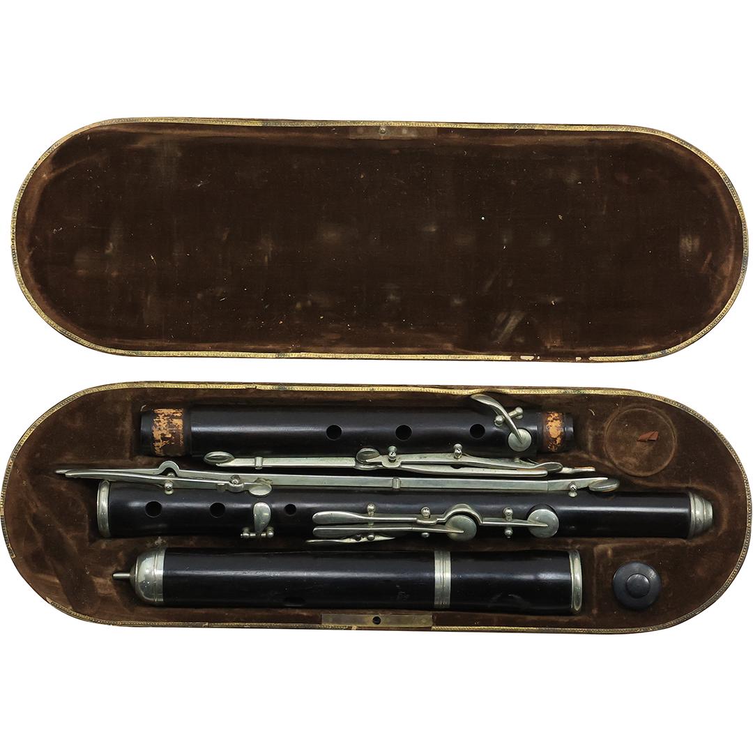 H F Meyer, Hannover, Antique Instrument FLUTE Ebony and Silver in Original Case (1 of 20)