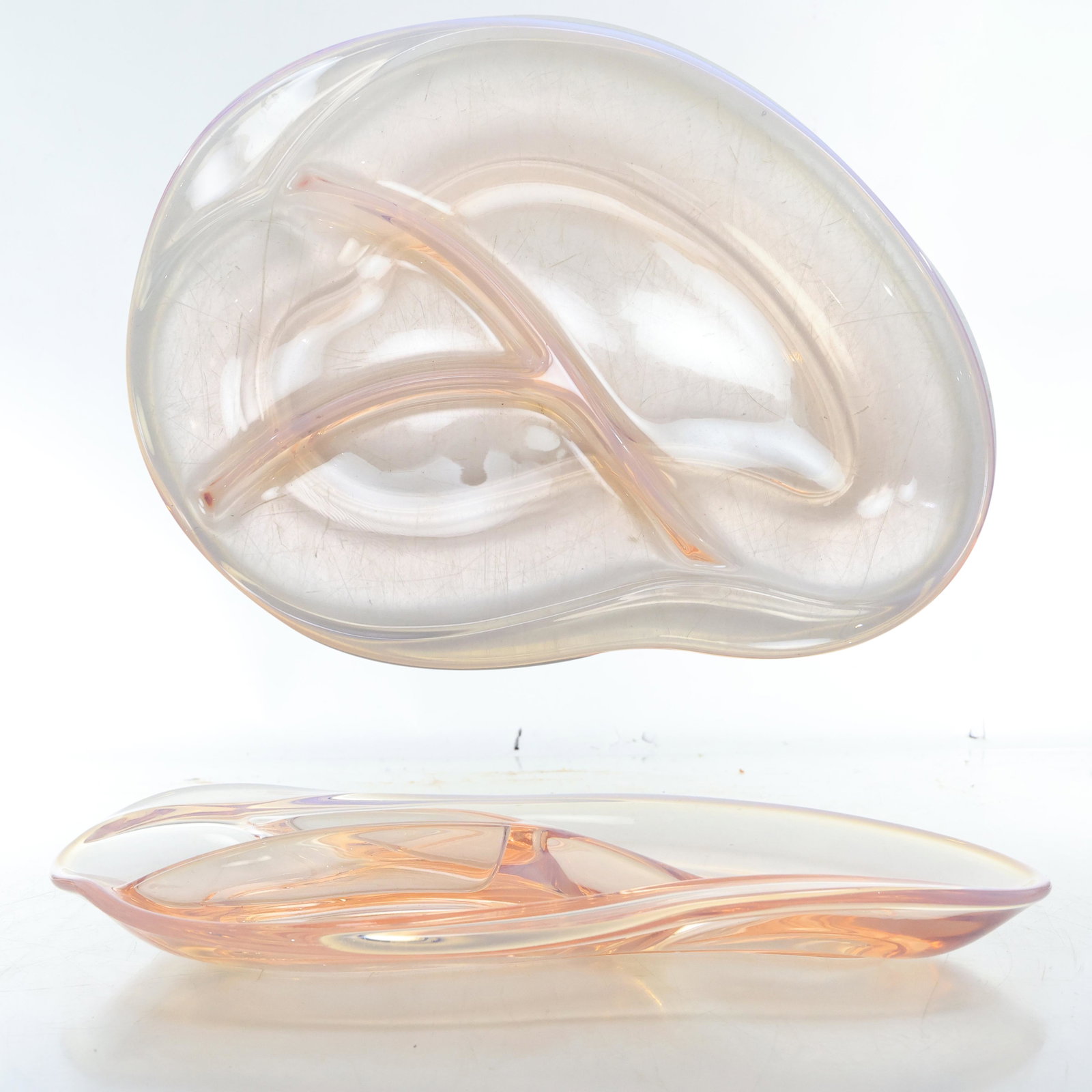 Vintage Fostoria Glass 3 section relish, was made from 1954 until 1958 for their Seascape Line of gl: Vintage Fostoria Glass 3 section relish, was made from 1954 until 1958 for their Seascape Line of glass. The color of this piece is called Coral Sand, and the pink opalescent color, Biomorphic Design 