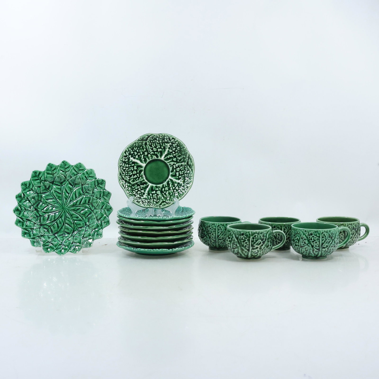 14 Pieces Green Ceramic Cabbage Leaf Portugal Assorted Dishes, Plates, Cups (1 of 18)