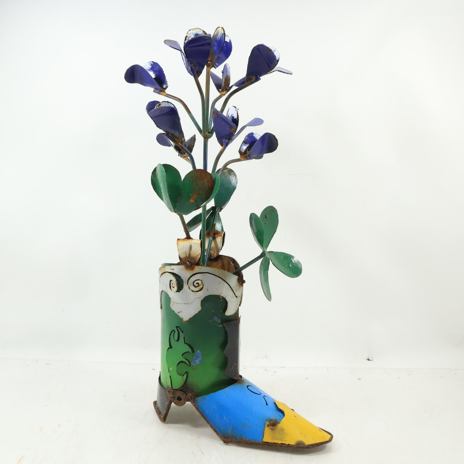 Folky Tin Cowboy Boot with Flowers Garden Sculpture in Original Paint 20.5 inches height: Folky Tin Cowboy Boot with Flowers Garden Sculpture in Original Paint 20.5 inches height. size: 20.5x10