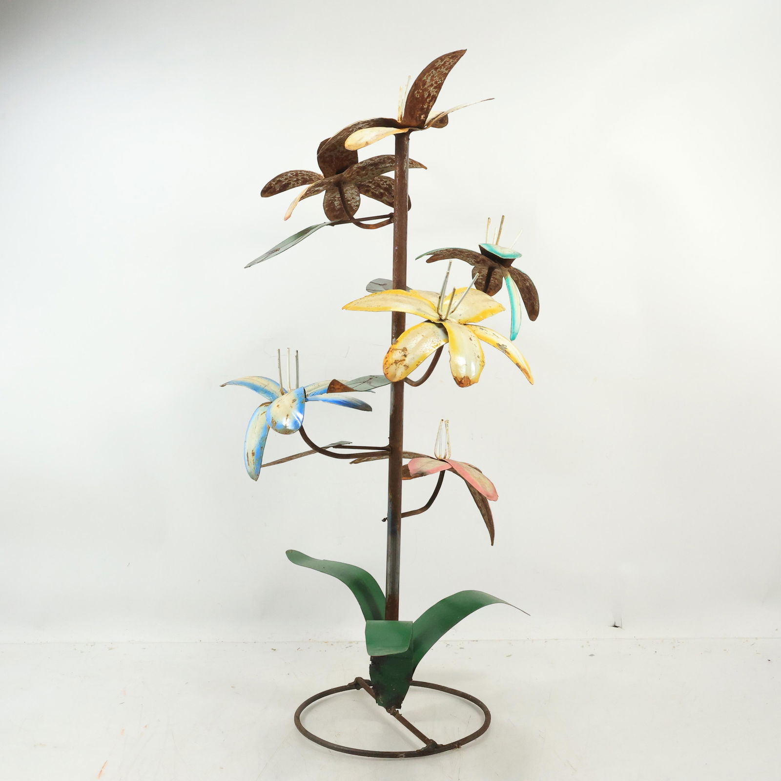 Folky Tin Flowers Garden Sculpture 25 inches height, Original Paint Finish (1 of 15)