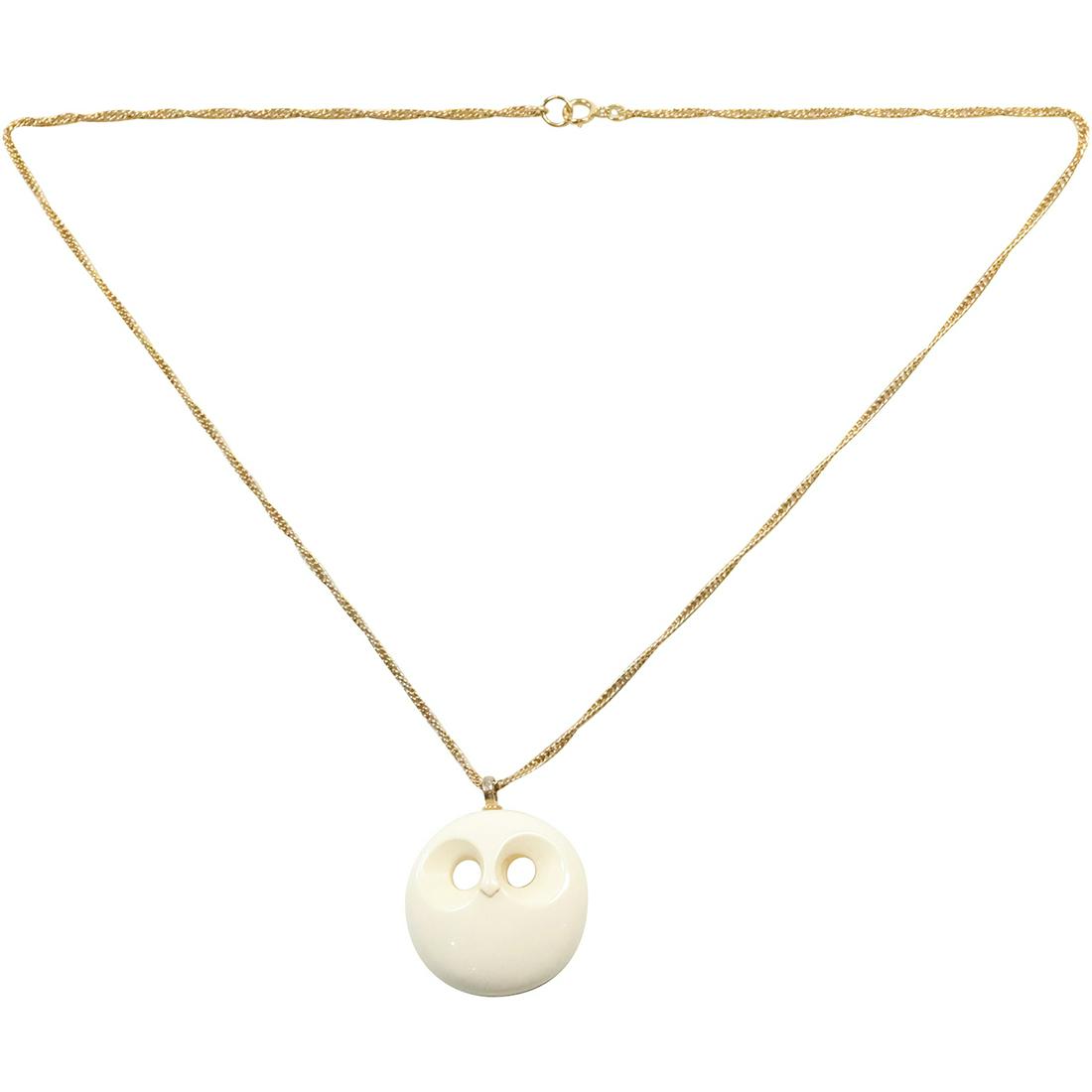 Trifari Owl Pendant Necklace. Size Owl 2 in. x 1 3/4 in. ; Chain 28 in. length: Trifari Owl Pendant Necklace. Size Owl 2 in. x 1 3/4 in. ; Chain 28 in. length