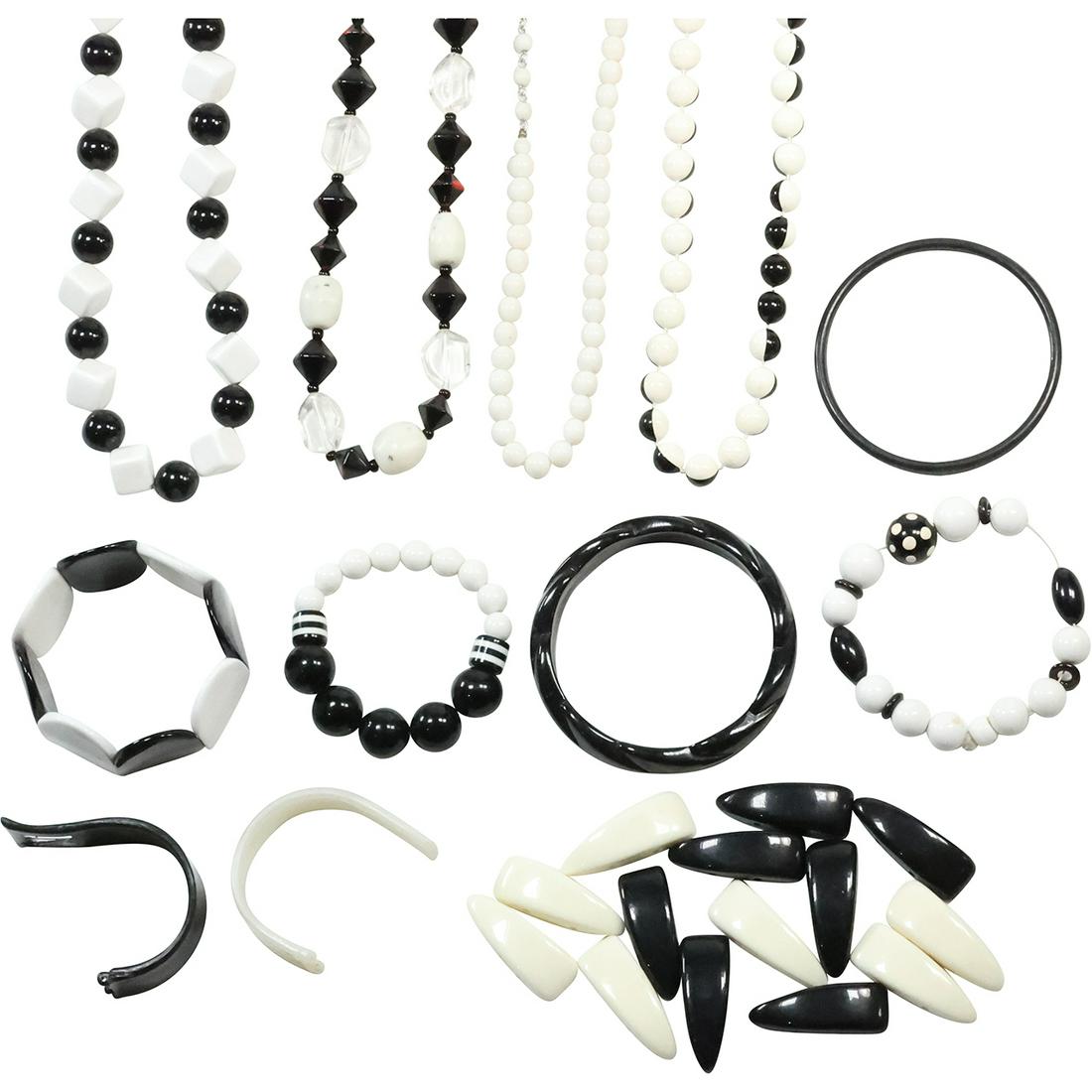 Assorted Grouping of 1950s Plastic Designer Black and White Jewelry, Beads, Necklaces, Bracelets: Assorted Grouping of 1950s Plastic Designer Black and White Jewelry, Beads, Necklaces, Bracelets. See Pics for Item Count.