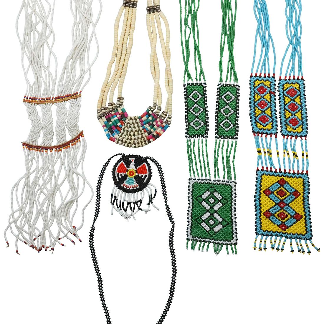 [5] Assorted Vintage American Indian Bead Sashes in Multiple Colors (1 of 20)