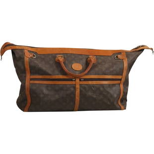 Vintage Louis Vuitton Travel Bag Classic Monogram Pattern 31 inches length: Vintage Louis Vuitton Travel Bag Classic Monogram Pattern 31 inches length. size: 12 x 31 x 11