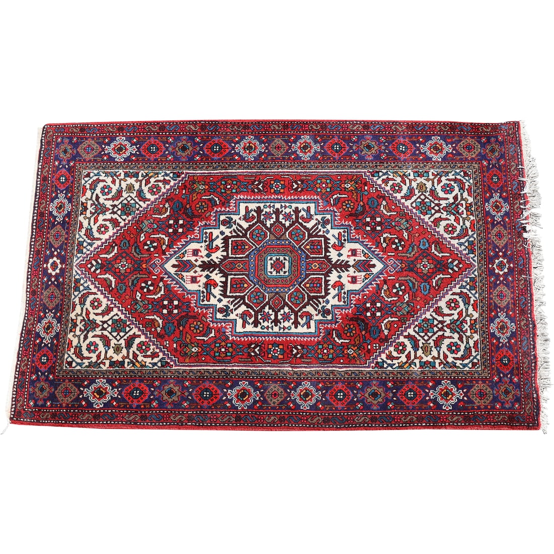 Fine Quality Hand Made Wool Persian Rug with Center Medallion 31.25 in. x 51 in. (1 of 10)