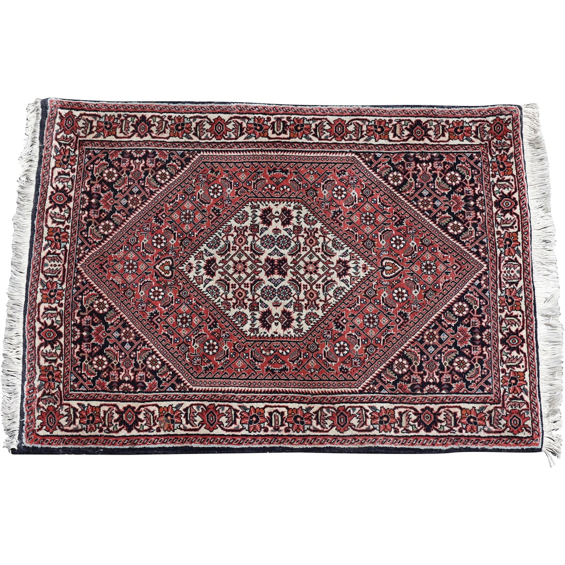 Fine Quality Hand Made Wool Persian Rug with Center Medallion 28.5 in. x 43 in. (1 of 9)