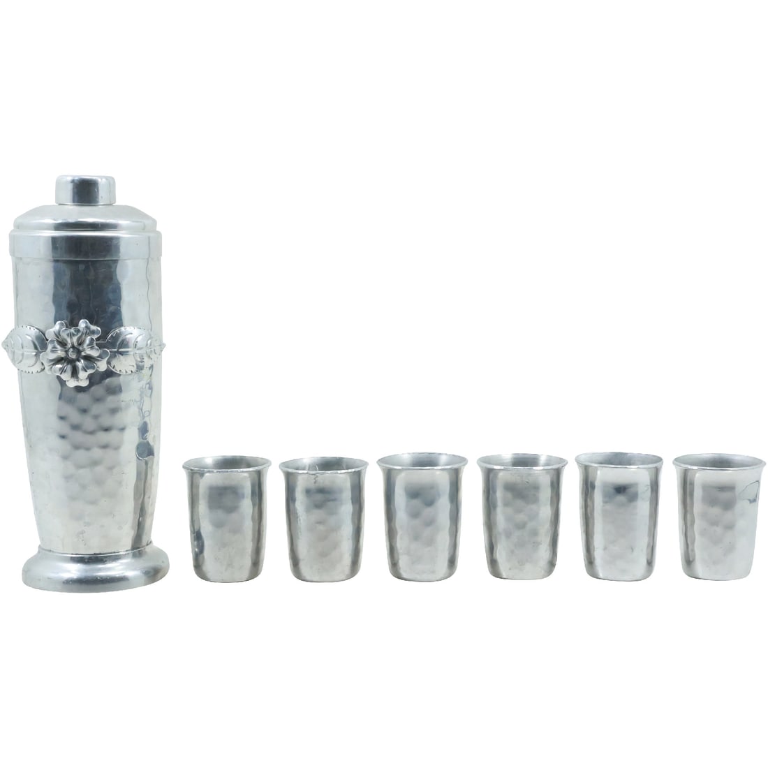 World Hand Forged Hand Hammered Aluminum Ware Cocktail Shaker with 6 Cups (1 of 20)