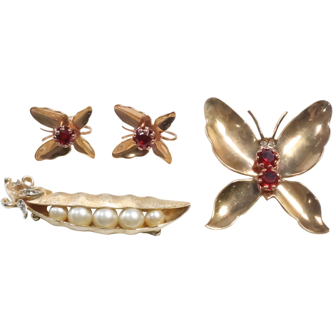 TRIFARI Peas in a Pod Gold Tone Faux Pearls with Rhinestones Pin and 3-Pc Gold Tone Butterfly: TRIFARI Peas in a Pod Gold Tone Faux Pearls with Rhinestones Pin 3 in. x 5/8 in. and 3-Pc Gold Tone Butterfly Pin 2 in. x 2 in. and Earrings screw backs 7/8 in. 1 in. x , unsigned.
