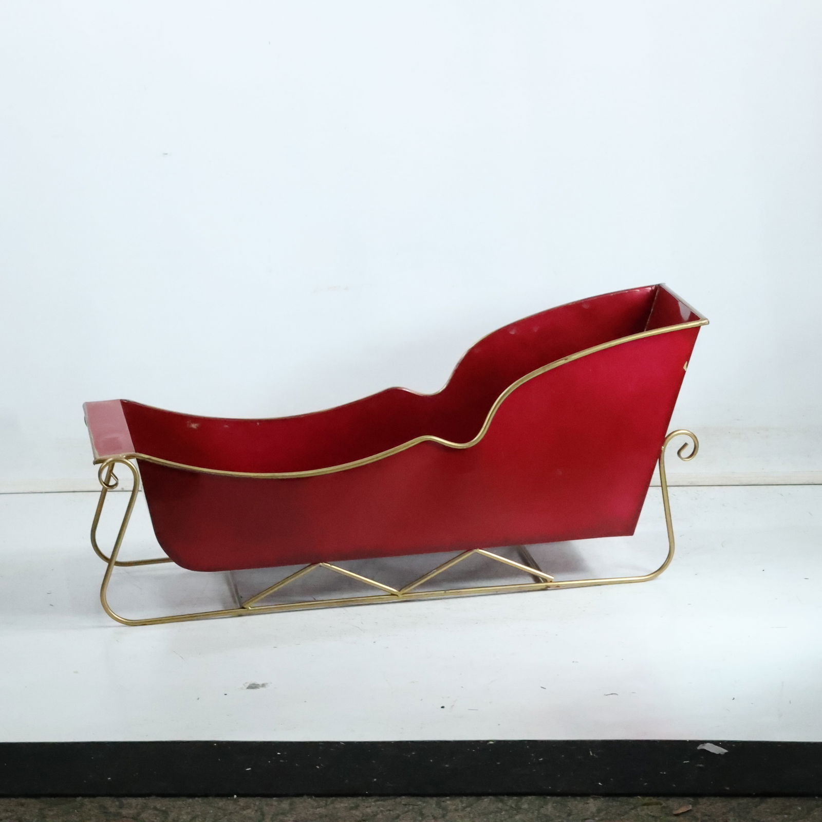 Decorative Holiday Metal Display RED SLEIGH 14.5 inches height x 33.5 inches length x 12.25 in. wide (1 of 20)