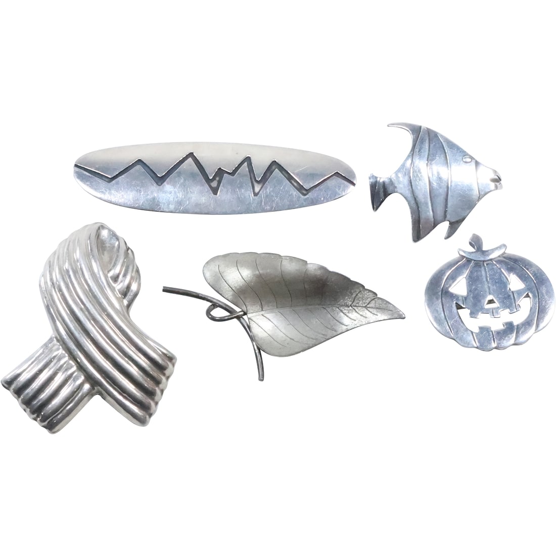 Estate Grouping 5 Assorted Sterling Silver Pins - total weight 66.6 grams (1 of 19)