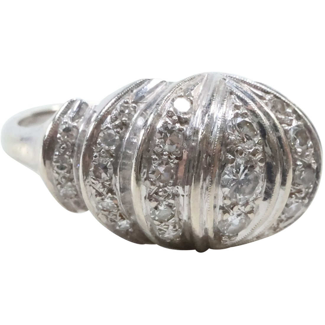 14K GOLD and 29 Diamonds Cocktail Ring Size 8.75 [over a carat of diamonds] 4.0 dwt: 14K GOLD and 29 Diamonds Cocktail Ring Size 8.75 [over a carat of diamonds] 4.0 dwt; 7/8 in. x 1/2 in.