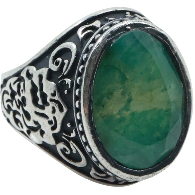 .925 Sterling Silver Green Spinel with Hand Tooled on Sides, Beading Ring Size 10.5 , 1 in. x 1 in.: .925 Sterling Silver Green Spinel with Hand Tooled on Sides, Beading Ring Size 10.5 , 1 in. x 1 in.