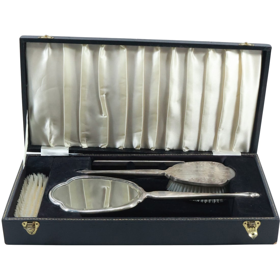 4-Piece Sterling Silver Dresser Set in Original Case: Comb, Brush, Hand Mirror, Hand Brush (1 of 20)