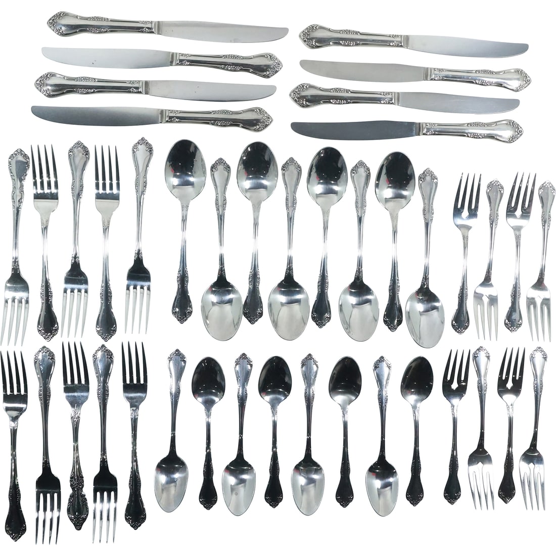 46 Pieces Wm A Rogers Deluxe Stainless Flatware - See Pictures for Item Count (1 of 17)