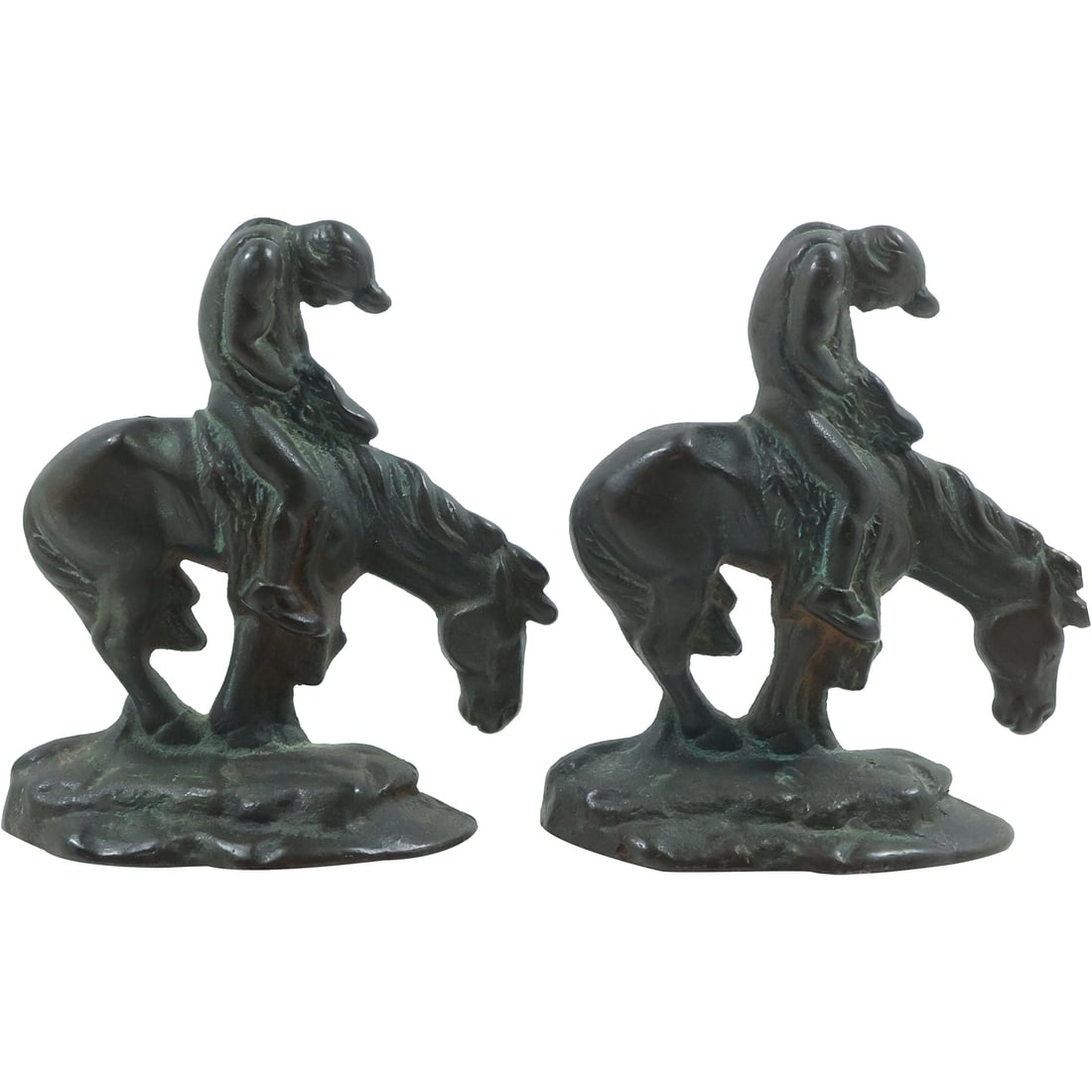 Vintage Circa 1920s Cast Iron "End of The Trail" Bookends Native American: Vintage Circa 1920s Cast Iron "End of The Trail" Bookends Native American. size: 5.5 in. x 5.25 in.