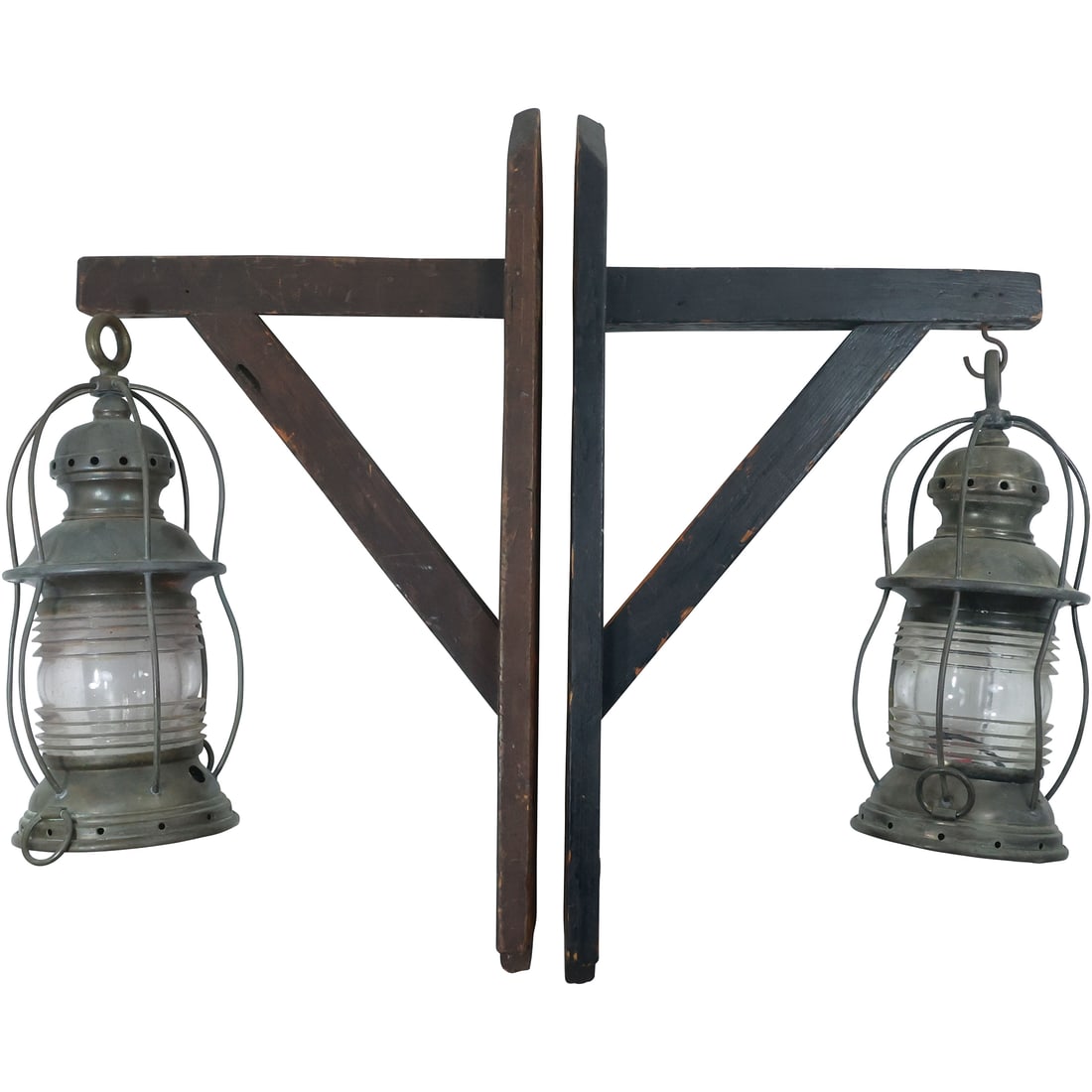2 Antique Nautical Maritime Ship Lanterns with Wooden Wall Mount Brackets (1 of 19)