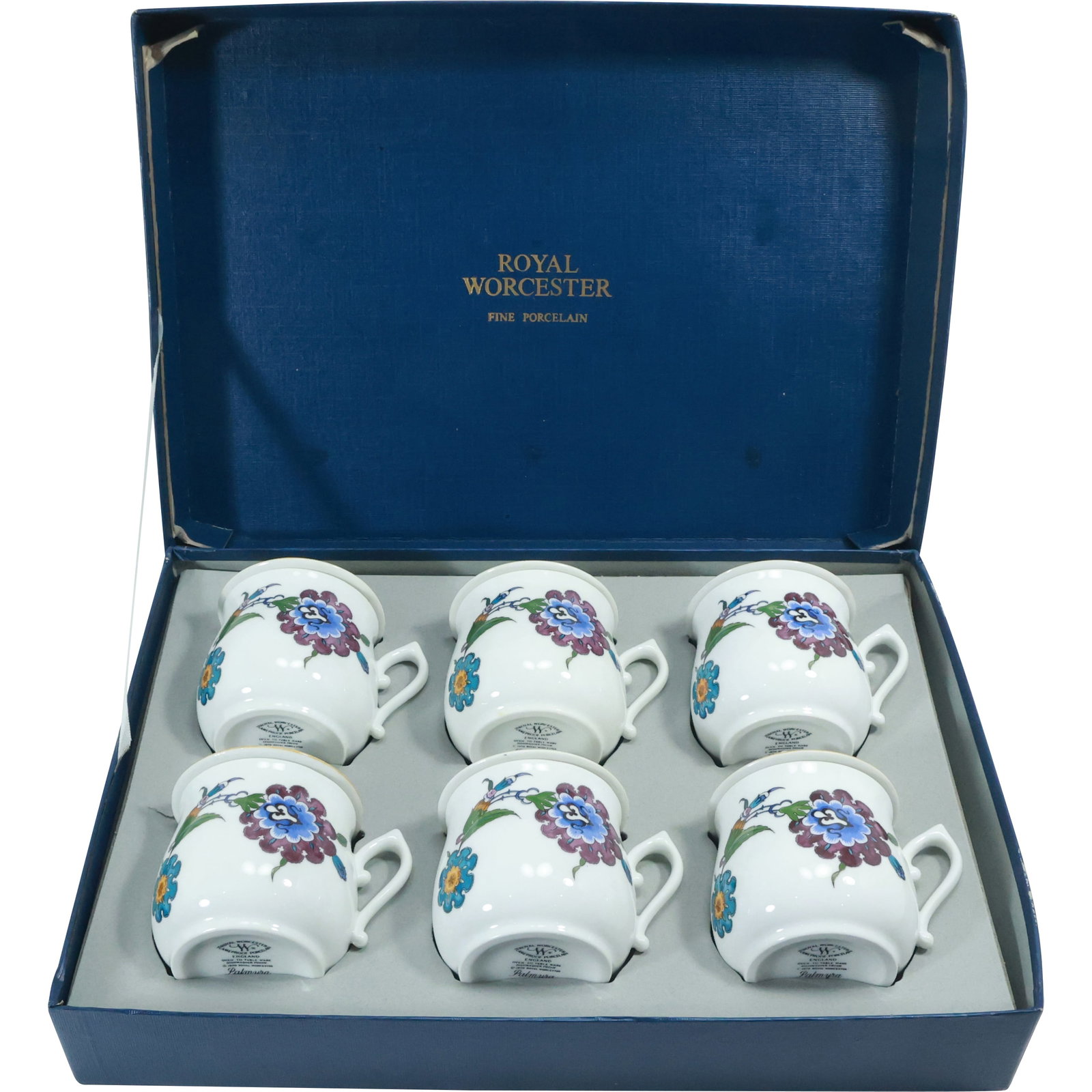 6 Royal Worcester Fine Porcelain "Palmyra" Bride of The Desert in Fitted Box: 6 Royal Worcester Fine Porcelain "Palmyra" Bride of The Desert in Fitted Box. size: 3.5x3.25 (6x cups), 2.75x11.75x8.5 (box)