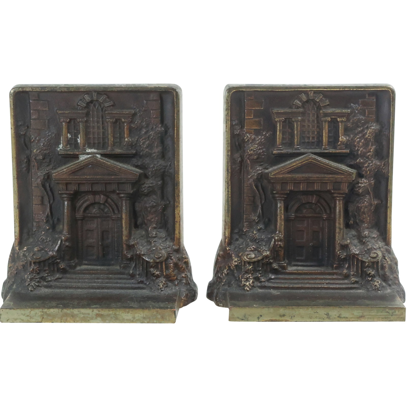 Signed B&H [Bradley and Hubbard] "Mt. Pleasant" Cast Iron Bookends in Original Patina: Signed B&H [Bradley and Hubbard] "Mt. Pleasant" Cast Iron Bookends in Original Patina. size: 5.5 in. x 5.25 in.