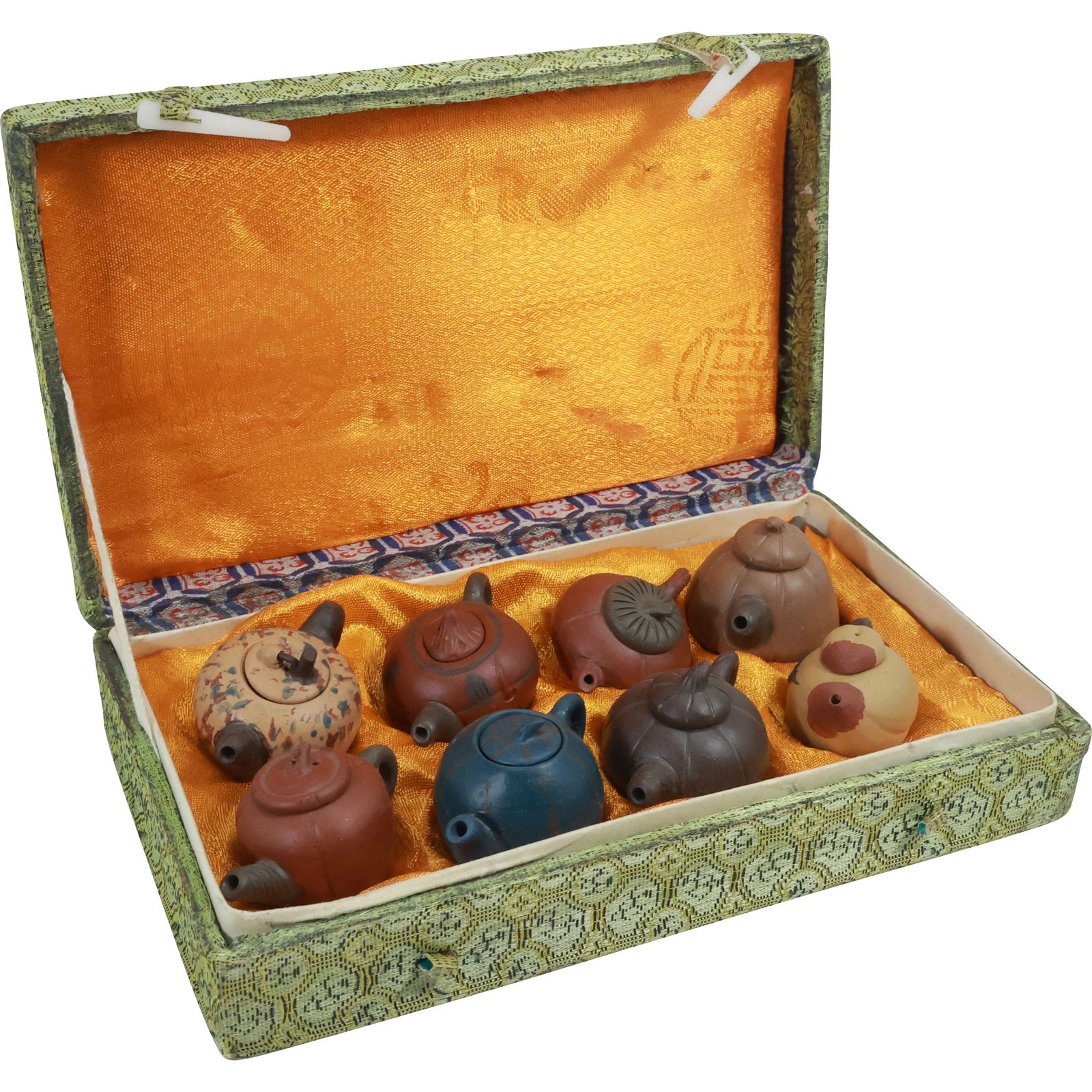 8 Assorted Chinese Miniature Clay Tea Pots in Fitted Presentation Box (1 of 20)
