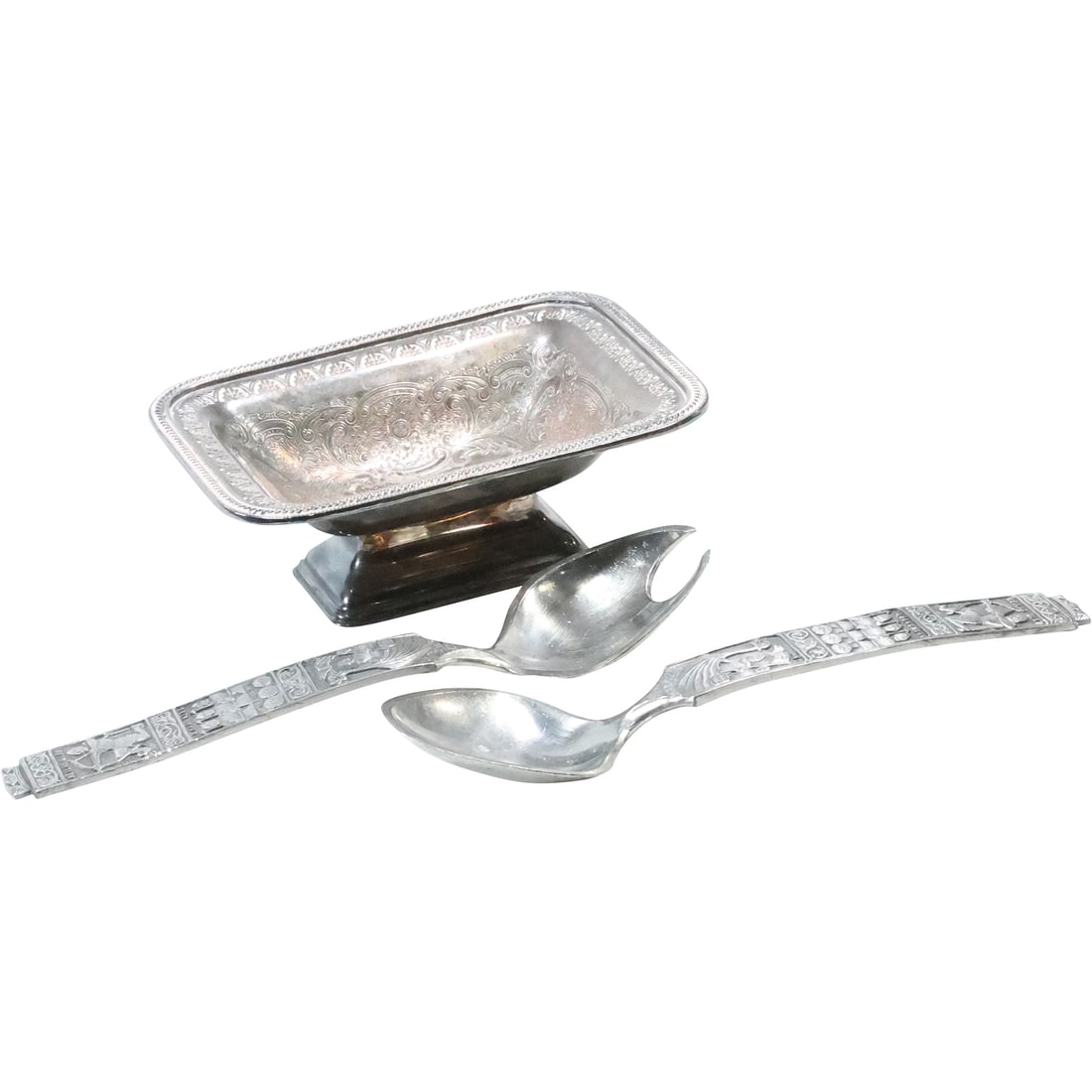 Mid-Century Modern Cast Metal Salad Toss Utensils Romam Motif and Silver Plate Bowl (1 of 20)