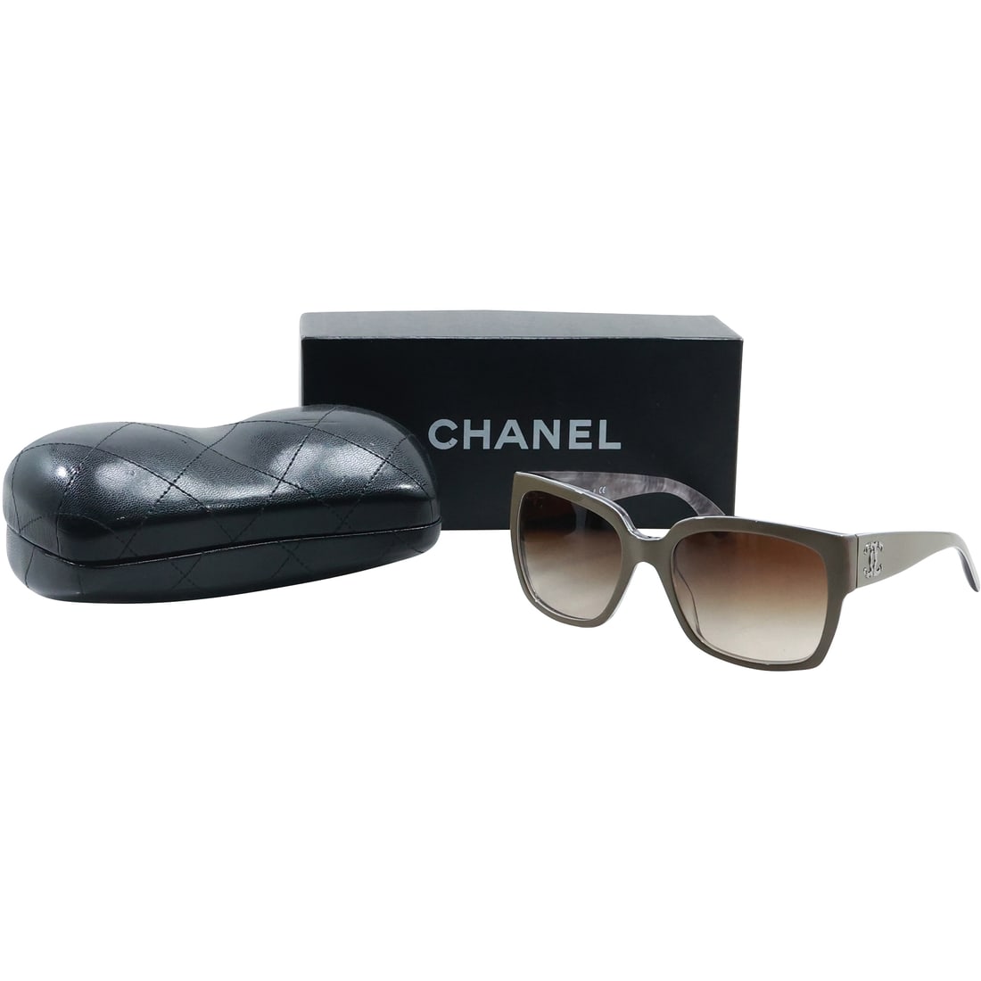 CHANEL Sunglasses New in Case, Chanel 5220, C1310/3B (1 of 20)