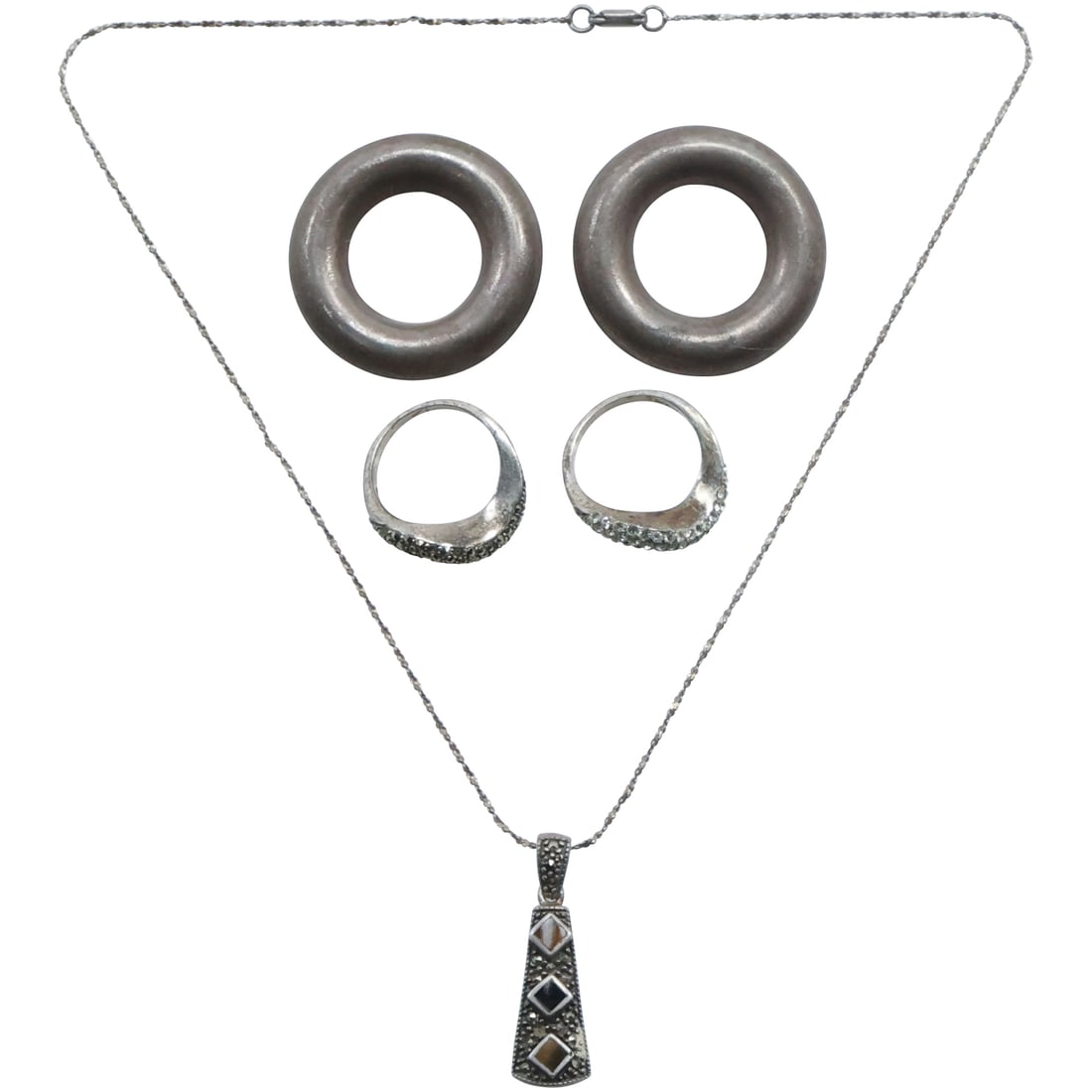 Assorted Lot: Kate Hines Sterling Circle Pierced Earrings; 2 Stack Rings .925 Marcasites Rhinestones: Assorted Lot: Kate Hines Sterling Circle Pierced Earrings; 2 Stack Rings .925 Sterling Marcasites Rhinestones Size 6 l Breu K Italy .925 Sterling 16 in Chain, .925 Sterling Tiger's Eye, Black Onyx, Ma