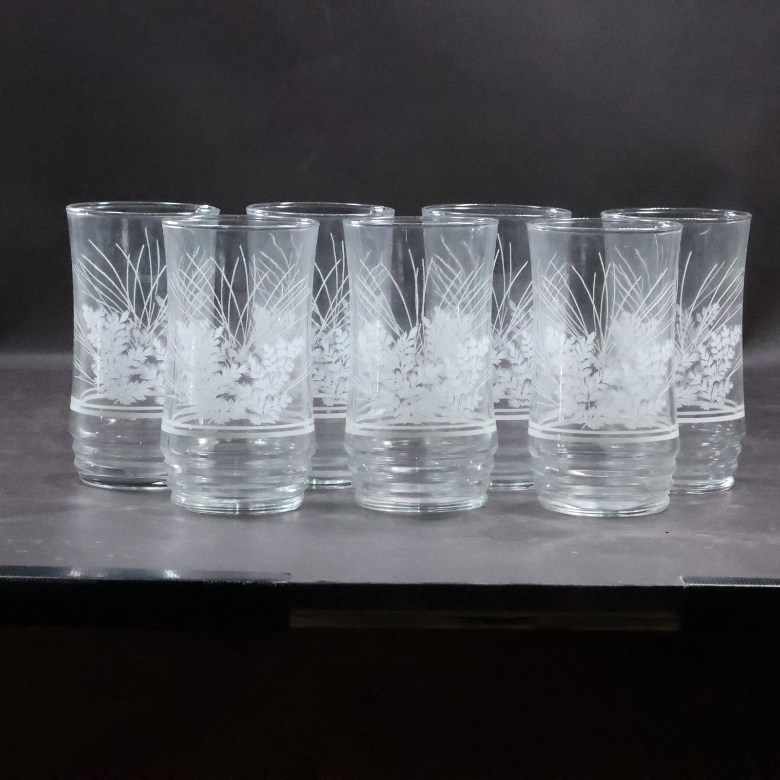 7 Matching Vintage White Ferns Drinking Glasses Barware (1 of 20)