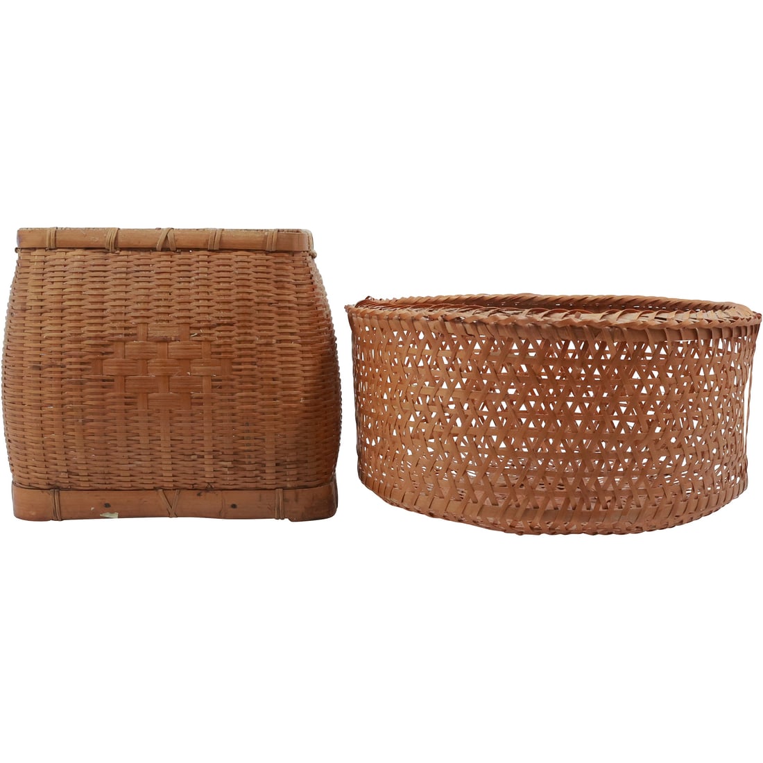 2 Fine Loom Braided Reed Splint Baskets in Natural Finish: 2 Fine Loom Braided Reed Splint Baskets in Natural Finish. size: 8x9 (rectangular), 6.25x11.5 (round)