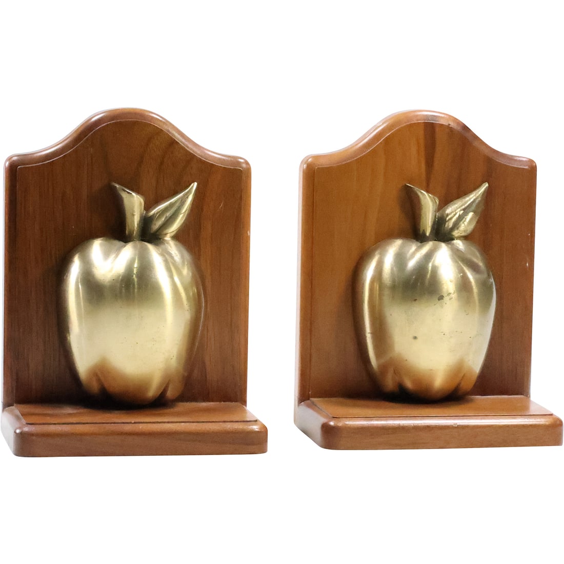 Brass Apple Bookends Mounted on Wood Back and Bases: Brass Apple Bookends Mounted on Wood Back and Bases. size: 7.25 x 5.75 x 3.5
