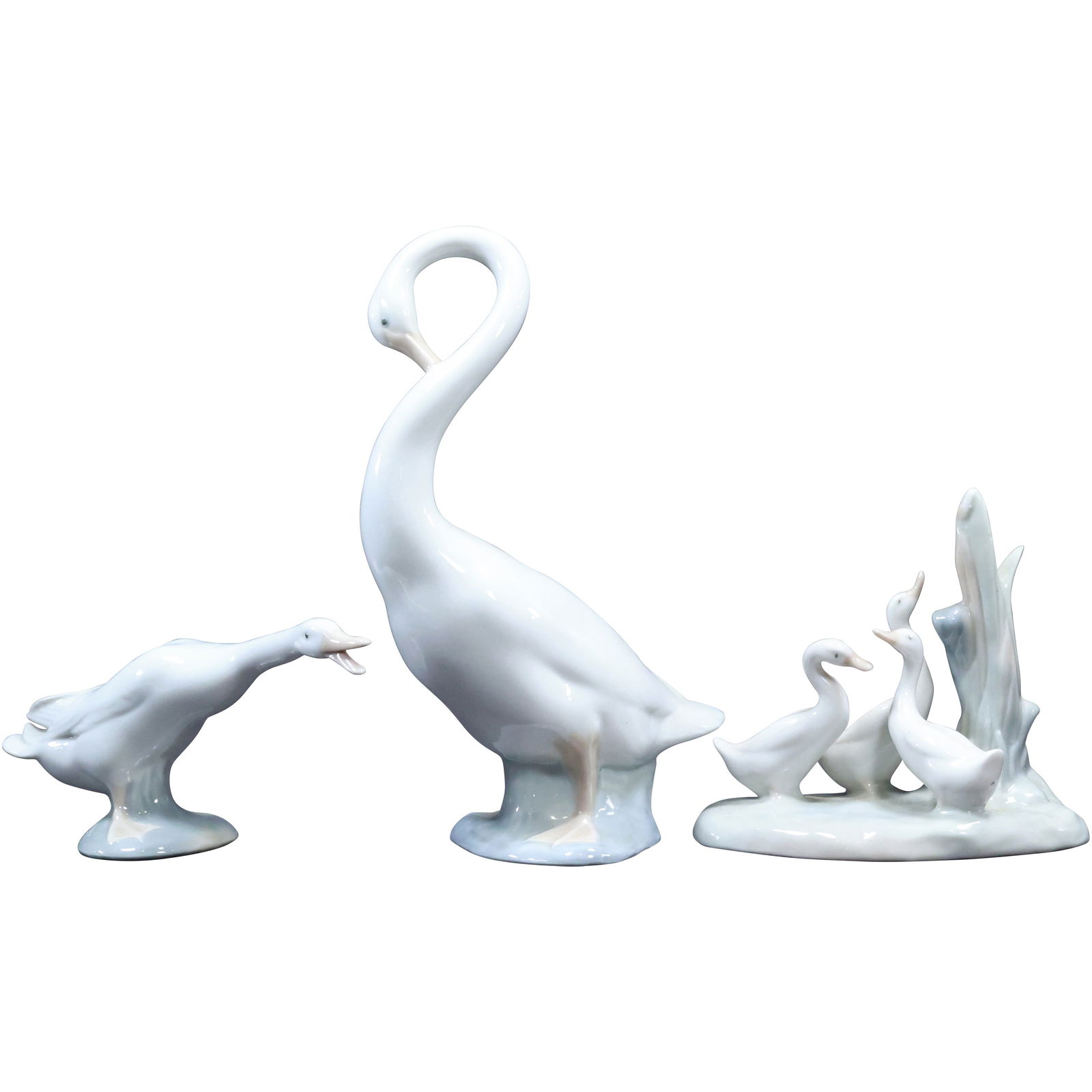 3 Assorted LLADRO Fine Porcelain Geese Figures, Groupings (1 of 20)