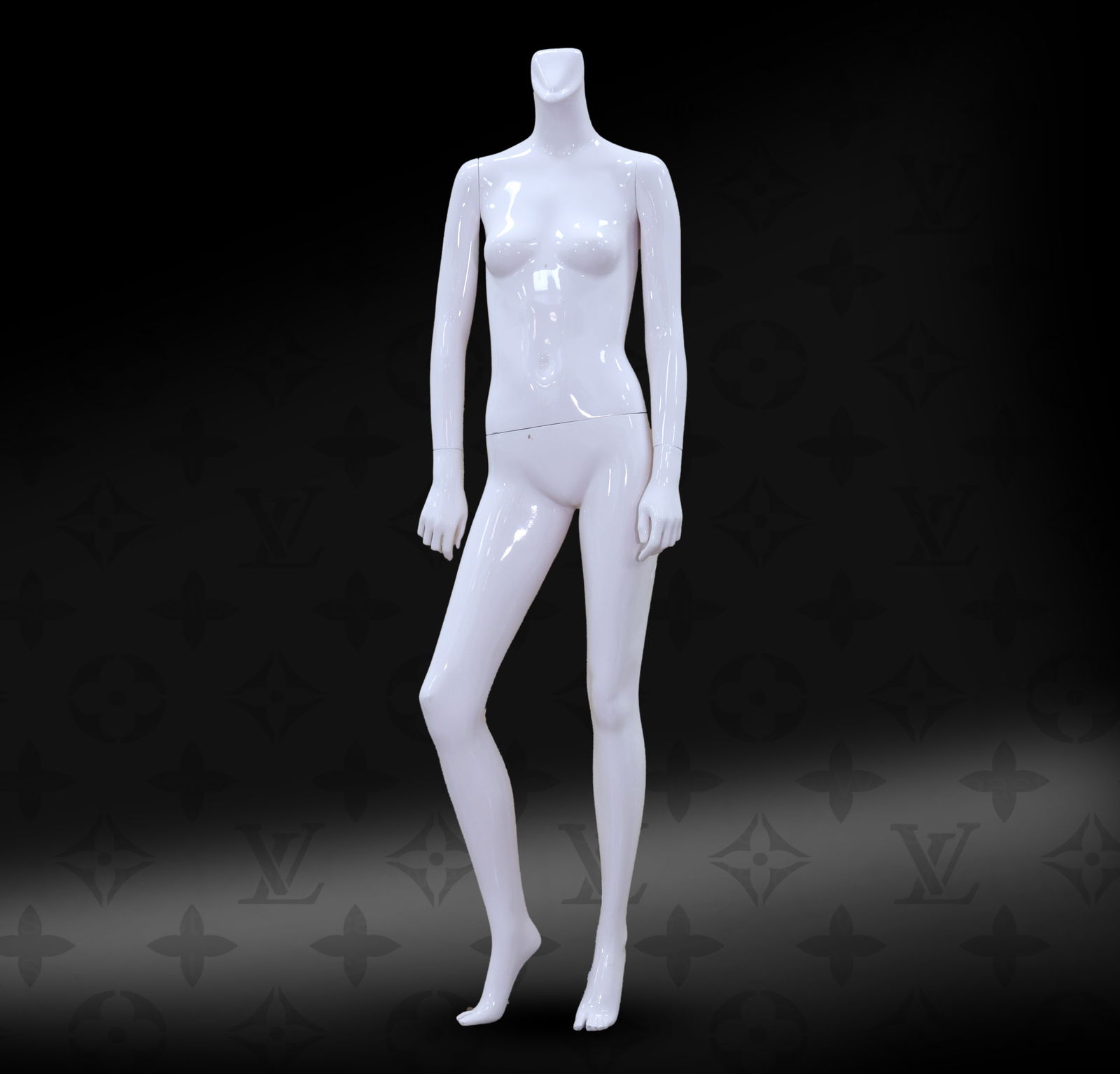 Rare Louis Vuitton Female Mannequin – Store Prop (1 of 15)