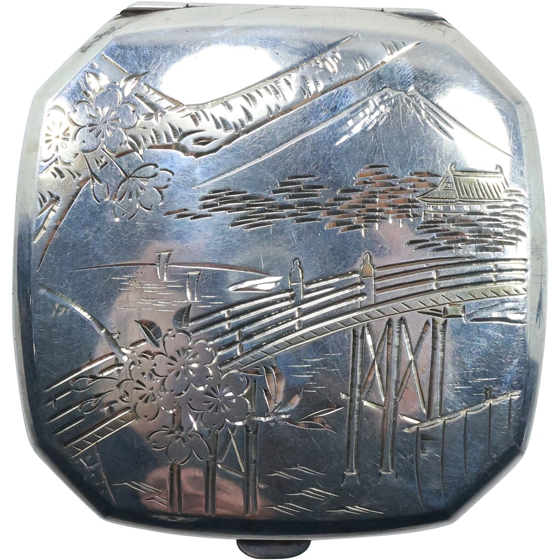 Sterling Silver Japanese Compact circa 1910-1915, weighs 99.2 grams ; size 3 in. x 3 in. (1 of 20)