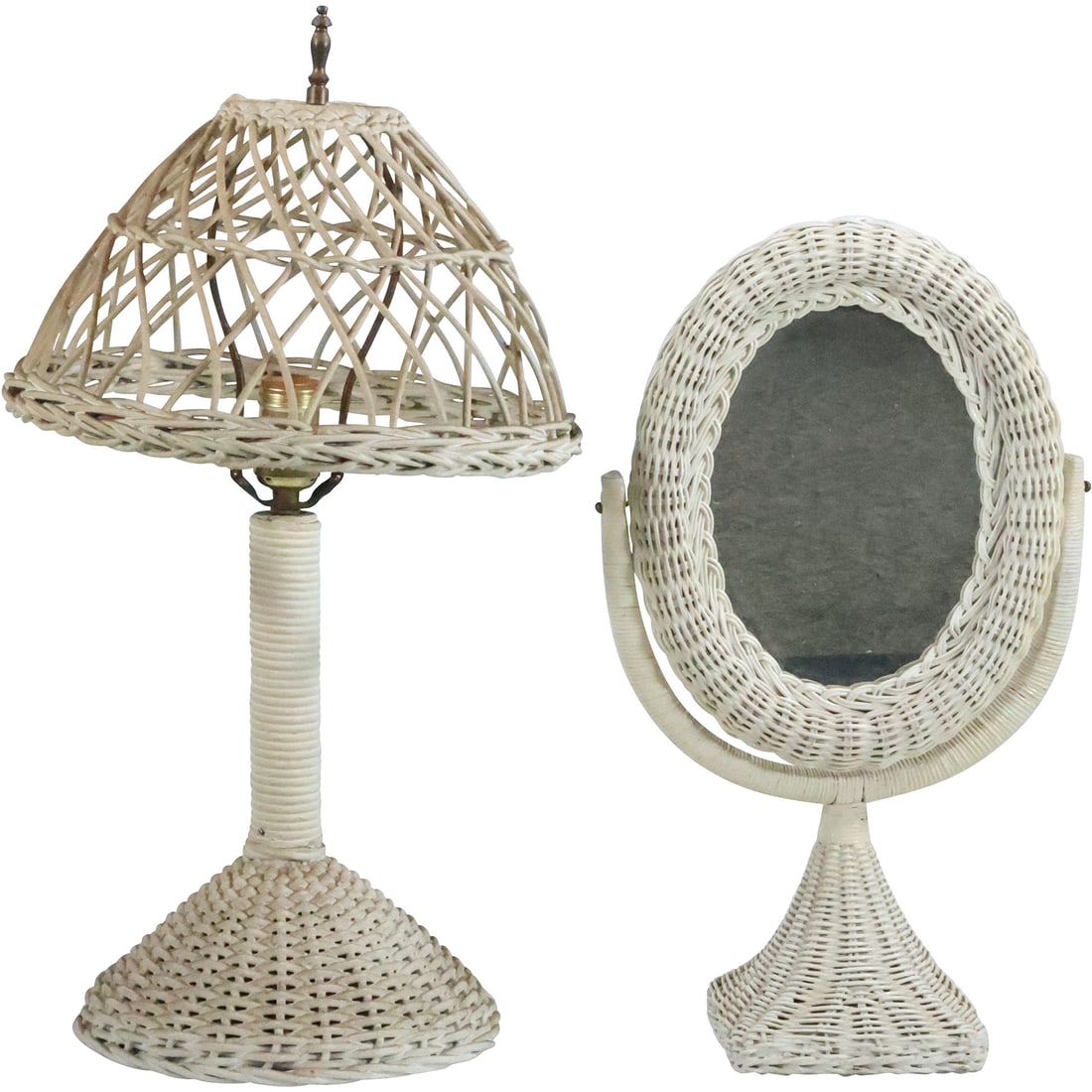 Wicker Boudoir Lamp with Shade and Wicker Make-Up Mirror (1 of 20)