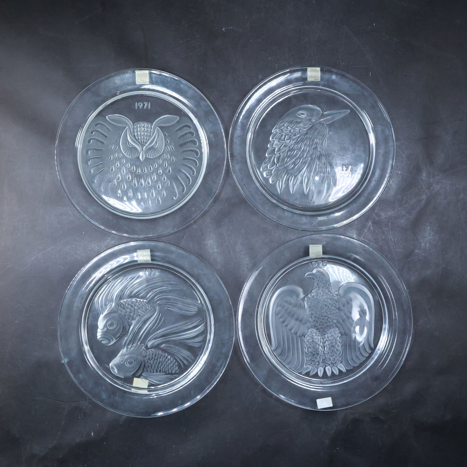 4 LALIQUE Crystal Glass Assorted Year Plates with Eagle, Koi Fish, Hawk, Owl  8.25 in. dia. (1 of 20)