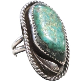 American Indian Navajo Kingman Sterling Silver with Turquoise Ring Size 8 , 1 1/2 in. x 1 in.