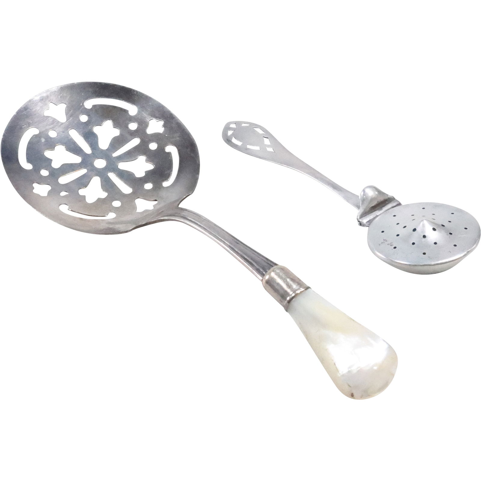 Silver Plate with Mother-of-Pearl Handle Bon Bon Server & Felmore Sterling Silver Tea Infuser (1 of 20)